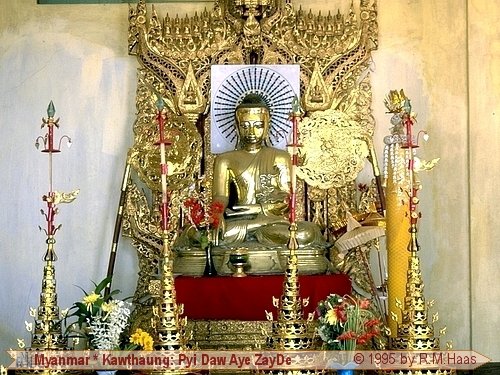 Buddha im Pyi Daw Aye ZayDe